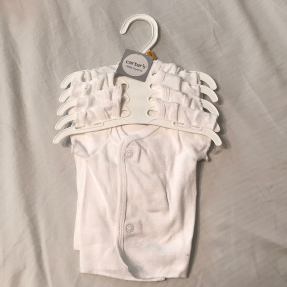 Carter's Other - Carter’s Newborn little layette 4pcs